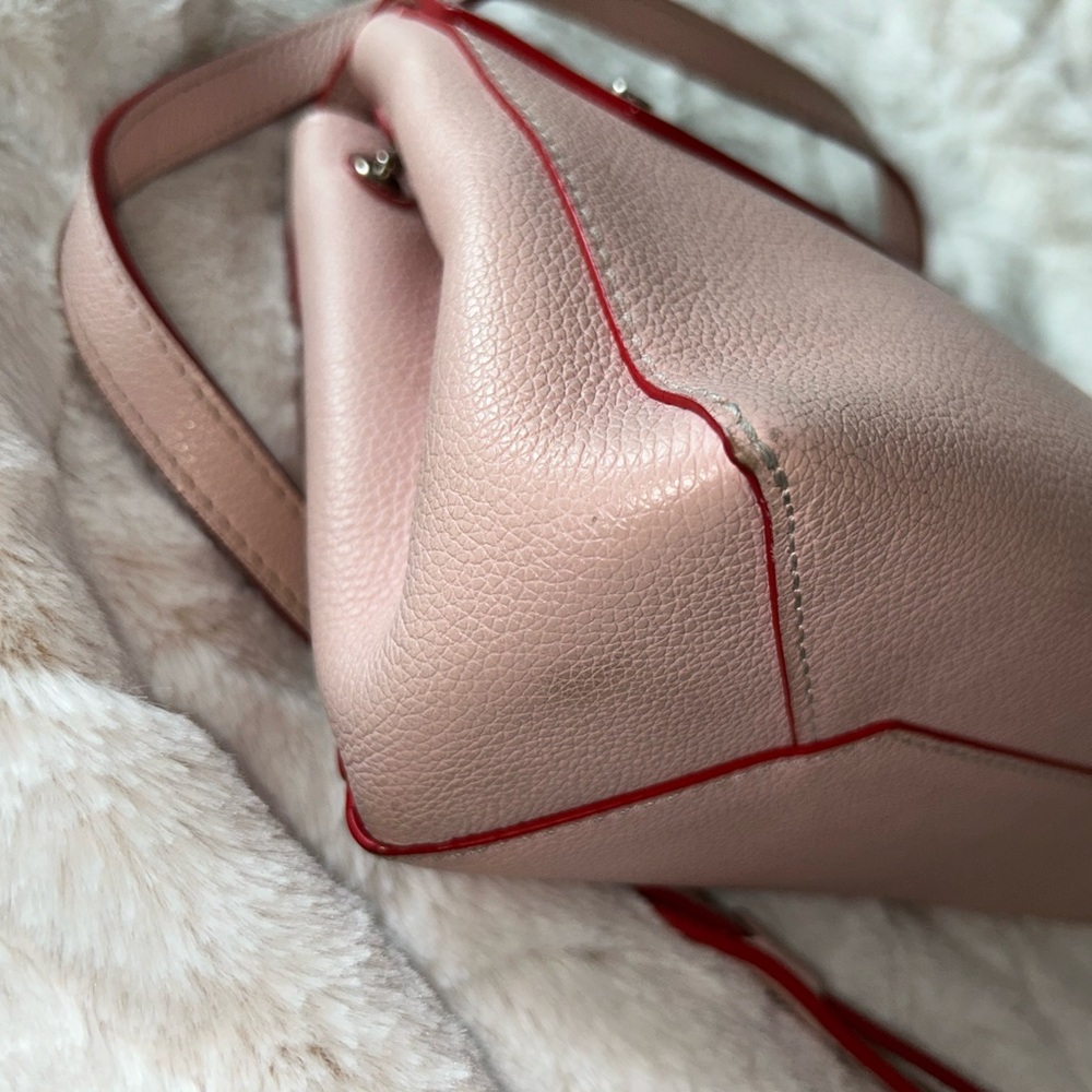 Louis Vuitton lockme II grommet  leather Crossbody & chain bag - Picture 7 of 15